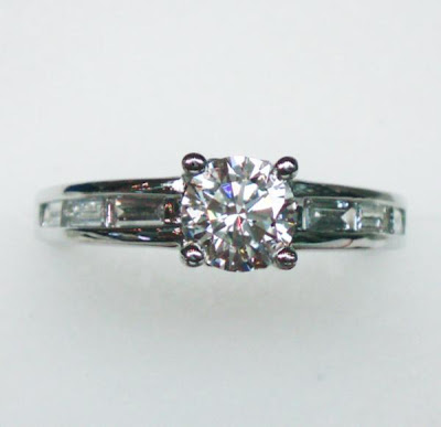 Picture of diamond engagement ring