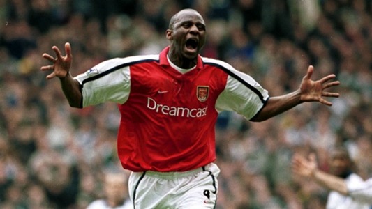 Patrick Vieira celebrating scoring a goal for Arsenal