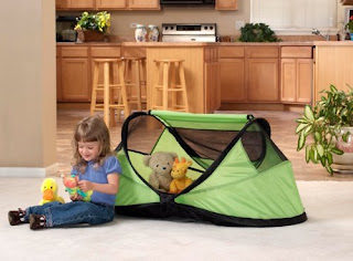 KidCo PeaPod Portable Self-Inflating Travel Bed, Image