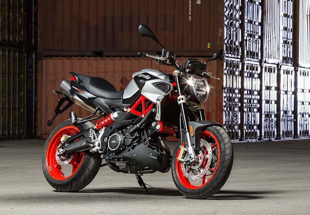 2017 Aprilia Shiver 900