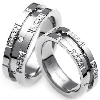 Titanium couple ring