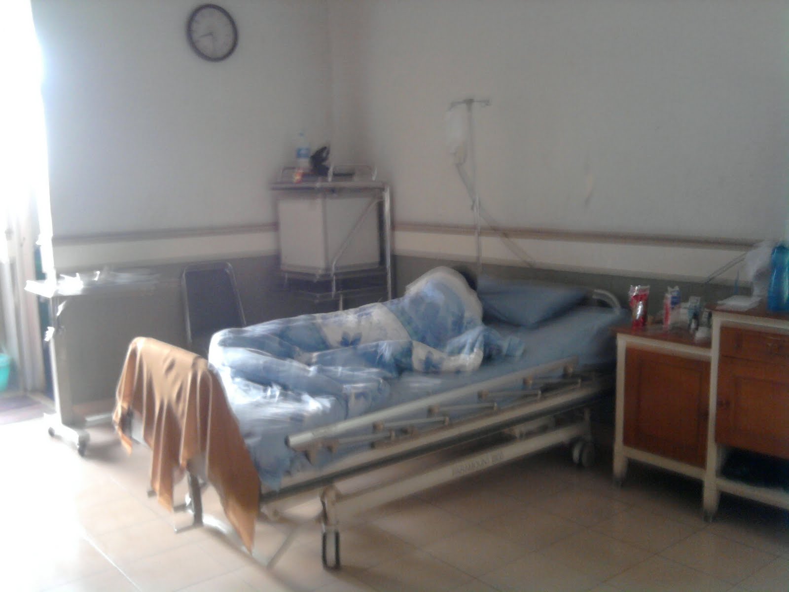  Foto  Orang  Sakit Dirawat Di  Rumah Sakit 