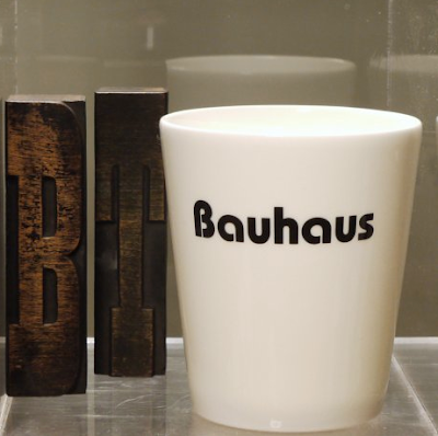 pencil cup with the word Bauhaus in the Bauhaus typeface