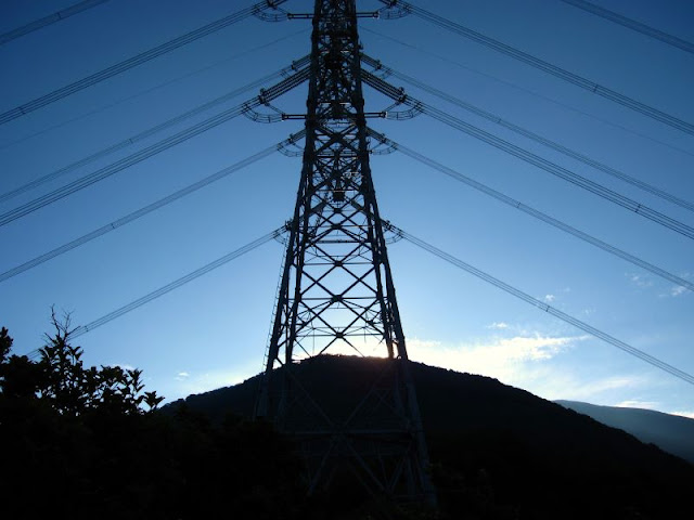 平標山の鉄塔