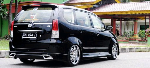 Tampilan Modifikasi  Elegant  Mobil  Toyota Avanza  Terbaru 