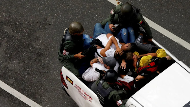 Des centaines de manifestants ont été arrêtés à la suite des manifestations déclenchées par les élections contestées au Venezuela