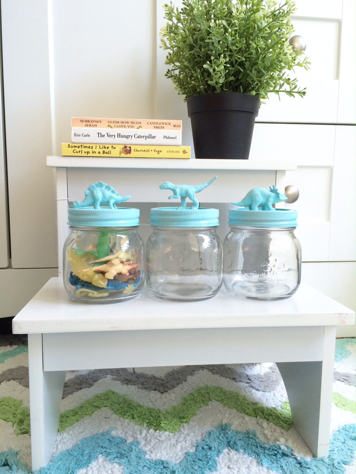 DIY Dinosaur Mason Jars Party favor Harlow and Thistle 9