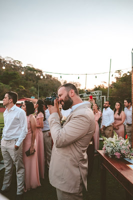 Fotógrafo trabajando en una boda