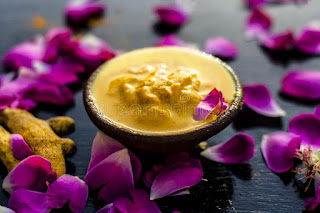 10 Best Natural Beauty Tips For Your Face, turmeric face Pack images