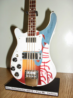 Bajo Rickenbacker 4001S – Paul Mc Cartney