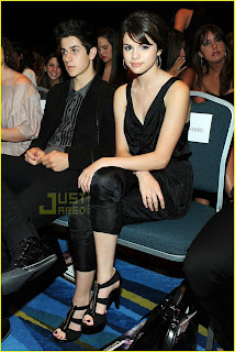 Selena Gomez  David Henrie on This Life   Selena Gomez And David Henrie In A Fashion Week   Puerto