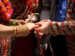 What is the period in a relationship before marriage in Bahawalpur, Pakistan