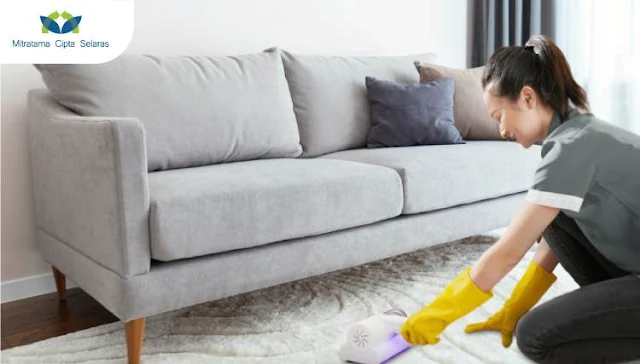 Jasa cuci sofa dan karpet rumah