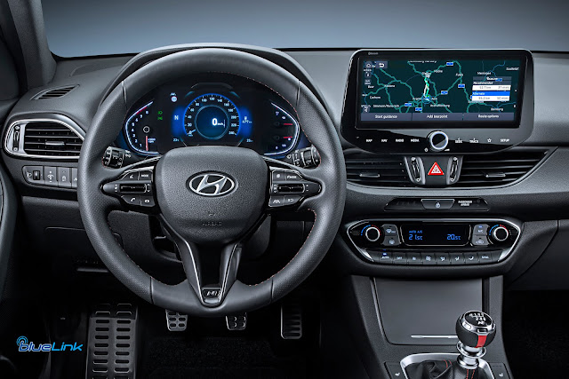 hyundai-mejora-conectividad-bluelink-actualizado-comenando-nuevo-i30