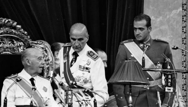 Sale a la luz el secreto bomba de Franco sobre sus órdenes al entorno de Juan Carlos I para iniciar la Transición