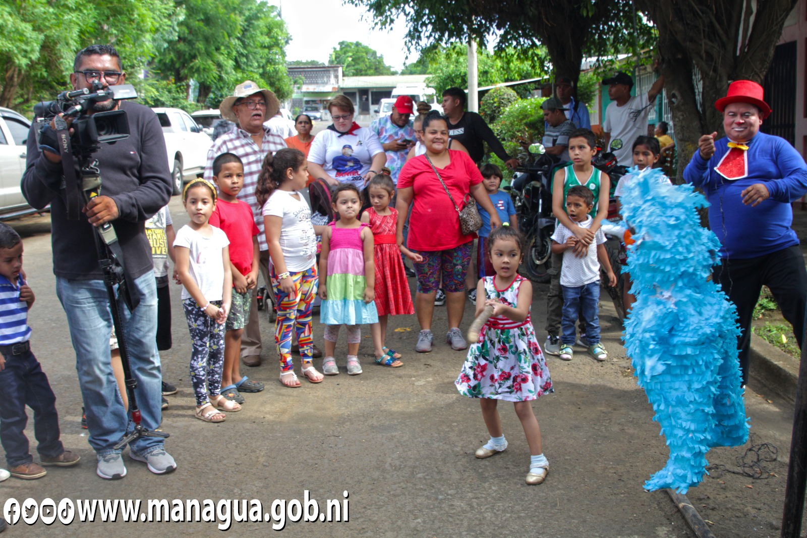 Habitantes del barrio Manuel Fernández inauguran Calles para el pueblo ...