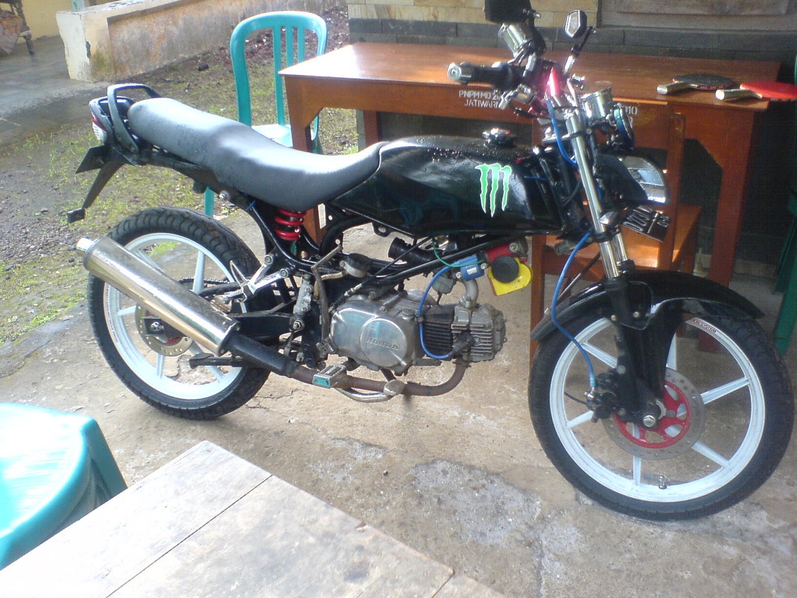 Tips Modifikasi Motor: Honda Win 2004