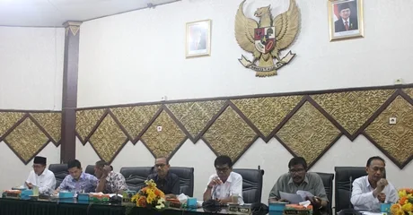 Disamping Evaluasi Realisasi PAD, Pansus I DPRD Kota Padang Sarankan Penambahan Pendapatan