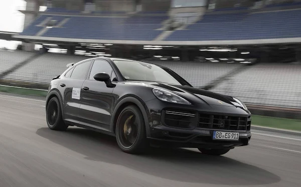 Novo Porsche Cayenne de alta performance conquista recorde em Nürburgring