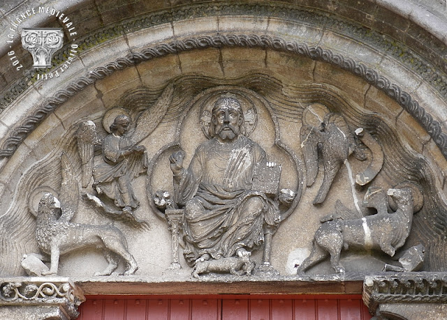 TIL-CHATEL (21) - Eglise romane Saint-Florent (Extérieur) : le portail de la façade