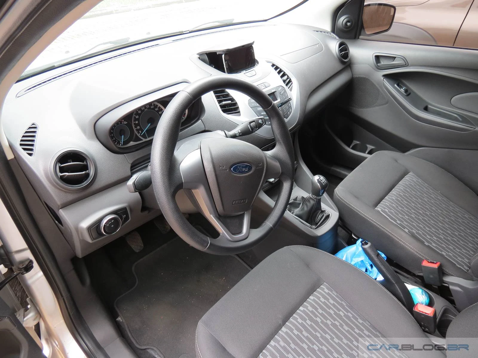 Novo Ford Ka SE 1.0 - teste