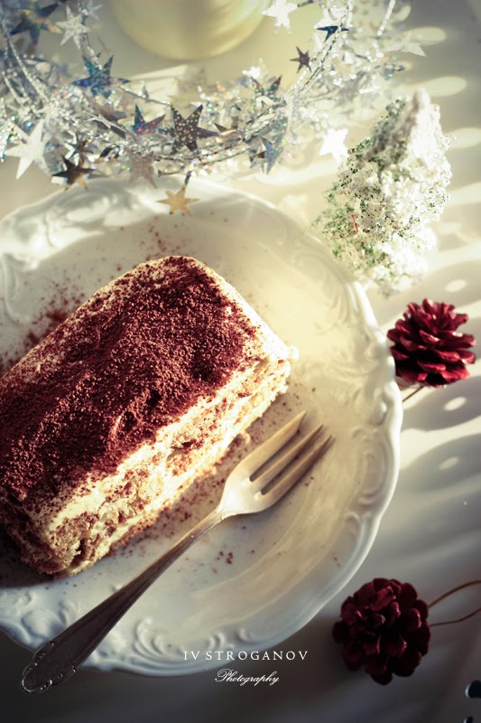 http://pelniakobiet.blogspot.com/2014/01/boskie-tiramisu-na-nowy-rok_6.html