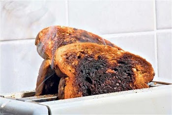 Bánh mỳ có thể giúp bạn làm trắng răng