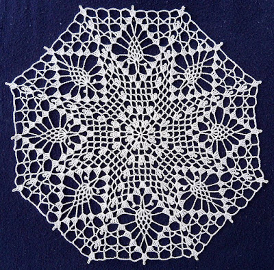 Crochet doily tabecloth - crochet lace motif