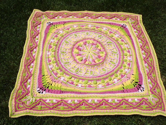 Large mandala square - overlay crochet