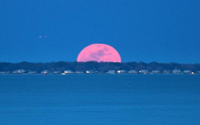 Supermoon Photos From Around The World Seen On  www.coolpicturegallery.us