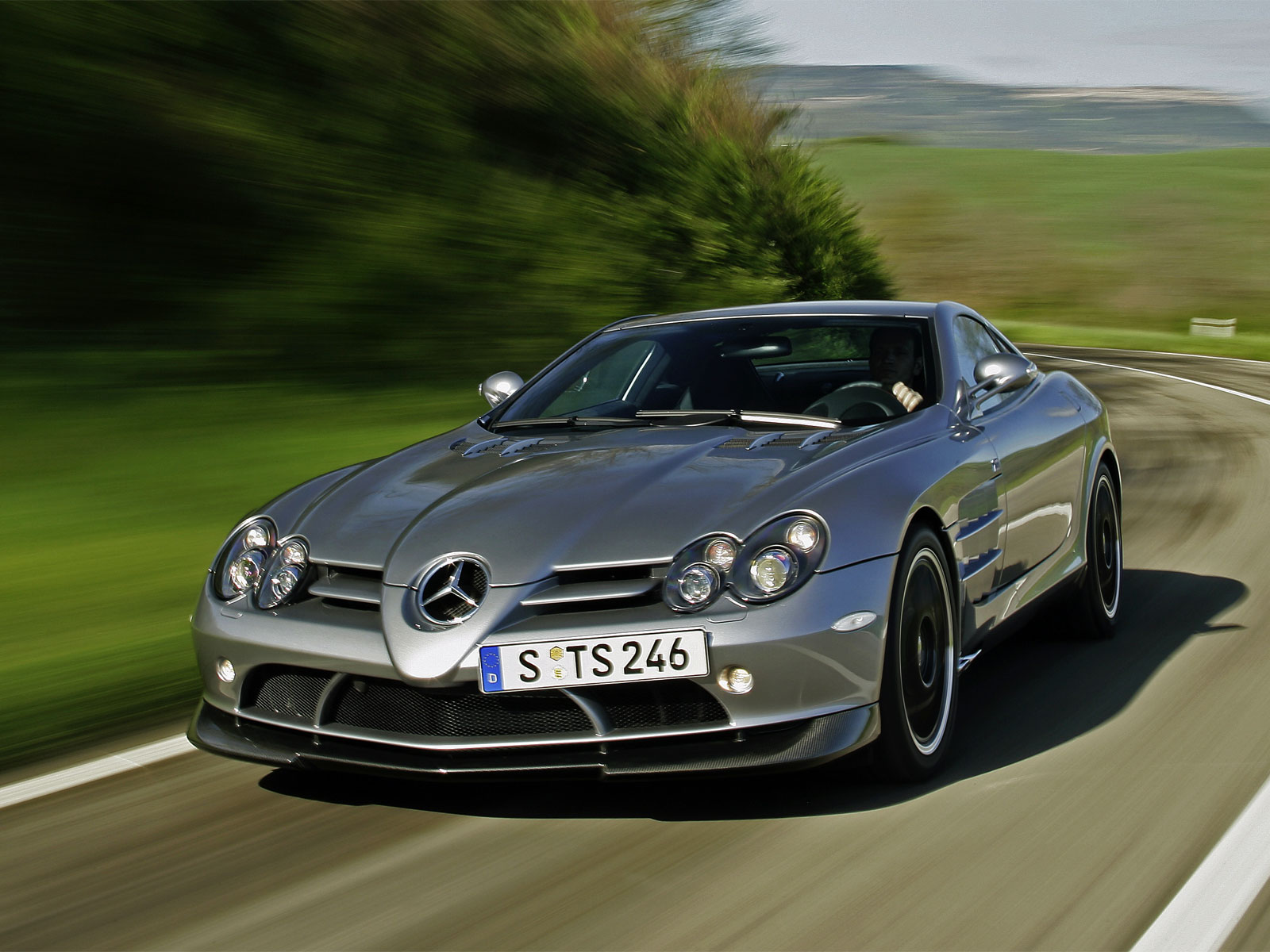 Auto Cars: Mercedes Benz SLR Wallpapers