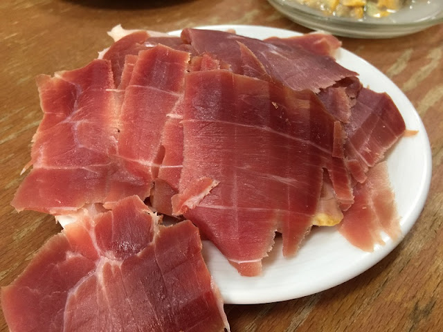 Plato de jamón serrano de la bodega Fila el labrador