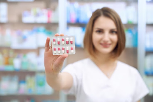 What is B Pharmacy Course