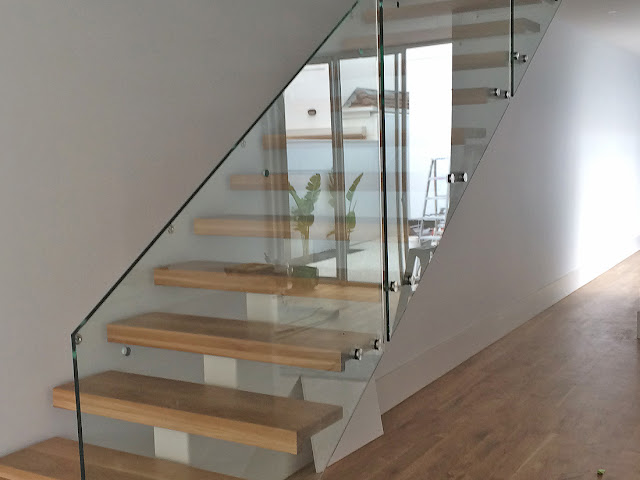 semi frameless glass balustrades Adelaide