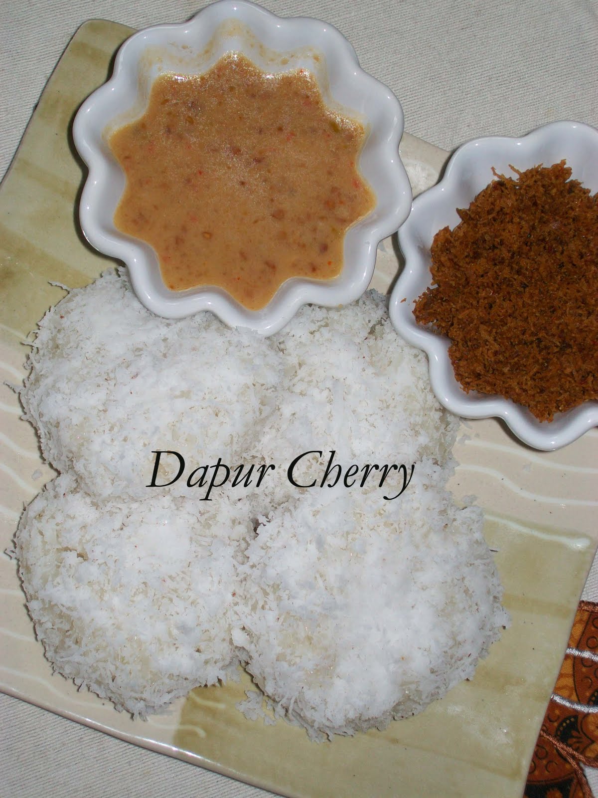 Dapur Cherry: Kue Ketan Putih Buat Mbak Heni