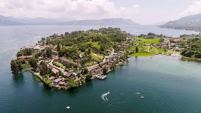 Pesona Desa Tuktuk Siadong, 'Kampung Turis' di Semenanjung Kecil Danau Toba