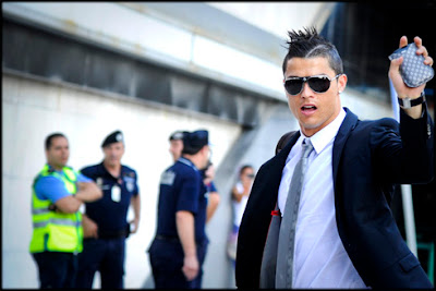 Cristiano Ronaldo Profile and 2013 Latest Pictures