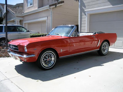 1964 Ford Mustang Convertible w'65 Mustang Pedal Car