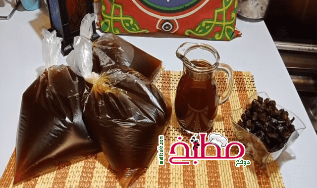 عصير الخروب فاطمه ابو حاتي