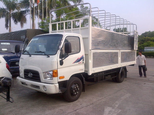 Hyundai hd72 thung bat gan bung nang