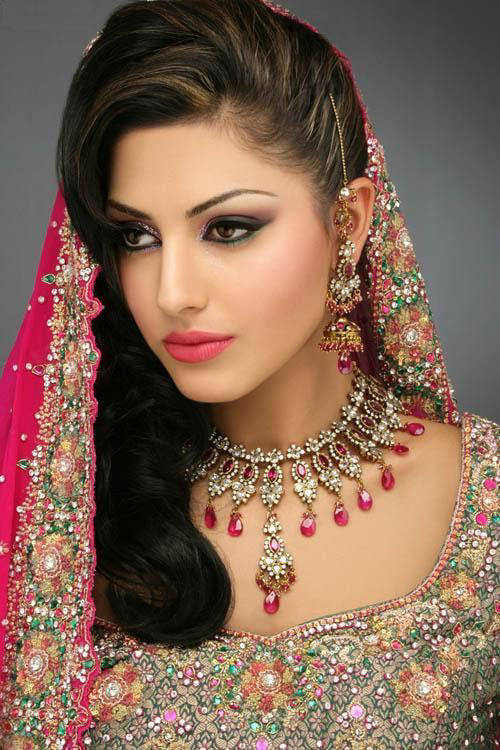 indian bridal with jewellery and make up