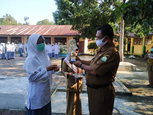 Dahlan Hadir sebagai Pembuka Acara Kegiatan Ekstrakulikuler Pramuka SMAN 1 Sukamakmur