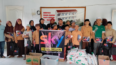 SKY Team Medan Berbagi Puluhan Paket Sembako dan Selimut ke Panti Asuhan Al Washliyah 