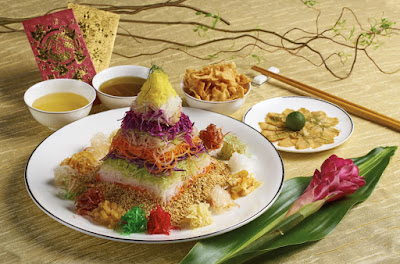 Source: Capella Singapore. Capella Singapore's Cassia's Prosperity Lou Hei (百花齐放捞起).