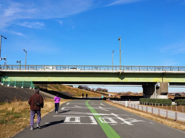 荒川自転車道　江北橋