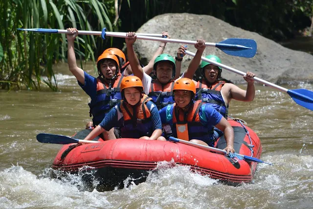 foto rafting di sungai ayung ubud