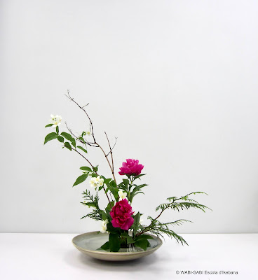 Ikebana-moribana-freestyle-wabisabi-escoladikebana