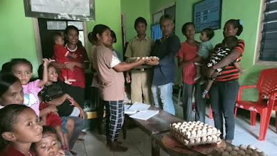 Peduli Kemanusiaan, Bonil Lerek Bantu Anak Stunting di Desa Oinlasi dan Kokoi, TTS