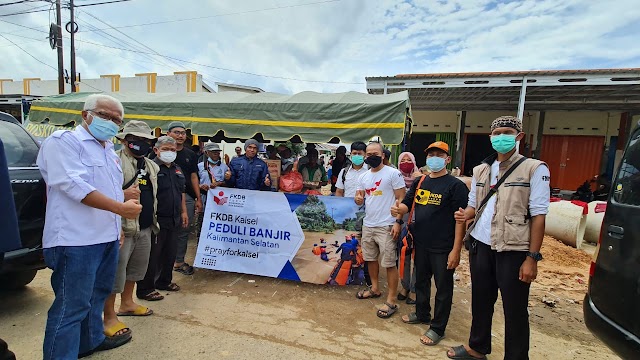 Polda Kalsel Sampaikan Ucapan Terimakasih Kepada Tim Peduli Banjir FKDB