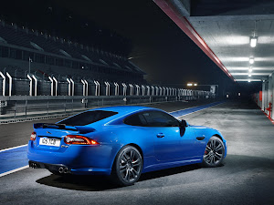 Jaguar XKR-S 2011 (5)